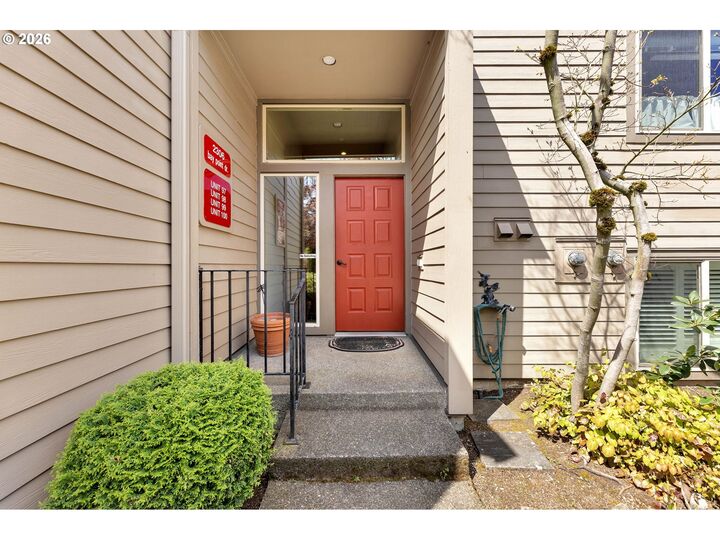 Property Photo:  2306 SE Baypoint Dr  WA 98683 