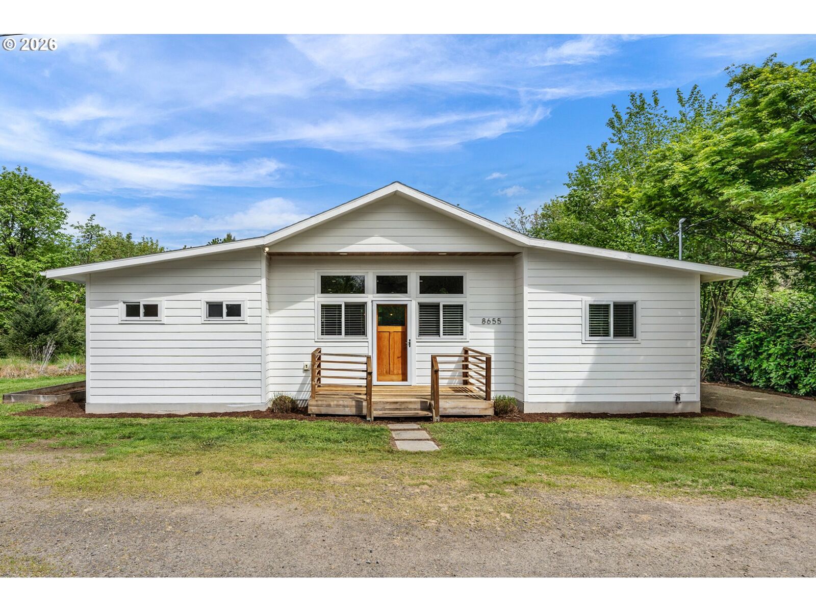 Property Photo:  8655 SE 55th Ave  OR 97206 