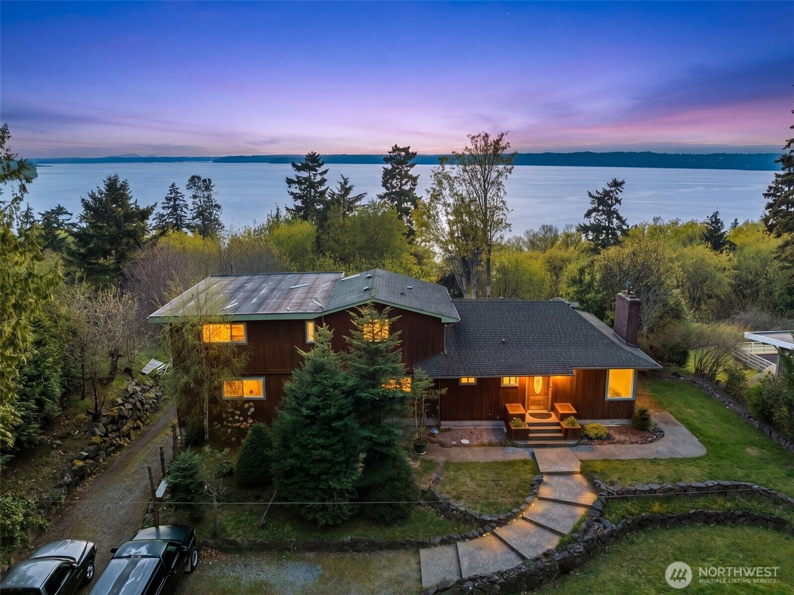 Property Photo:  28017  13th Avenue S  WA 98198 