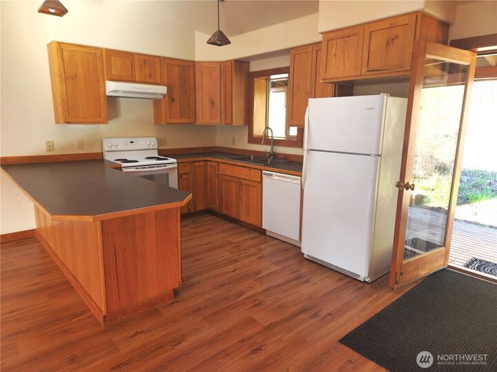 Property Photo:  60 E Wannacut Lane  WA 98844 