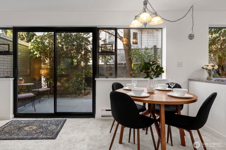 Property Photo: 912 3rd Avenue W 101 WA 98119