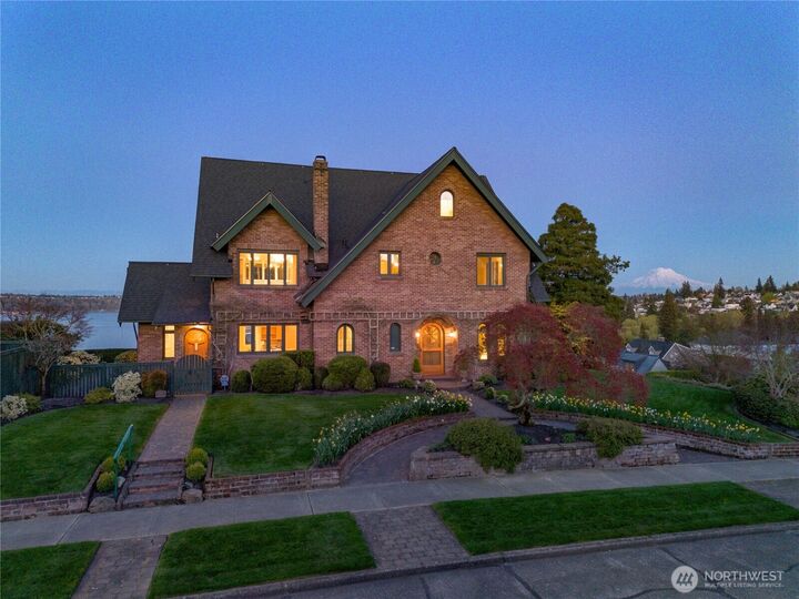 Property Photo:  3605 N Washington Street  WA 98407 