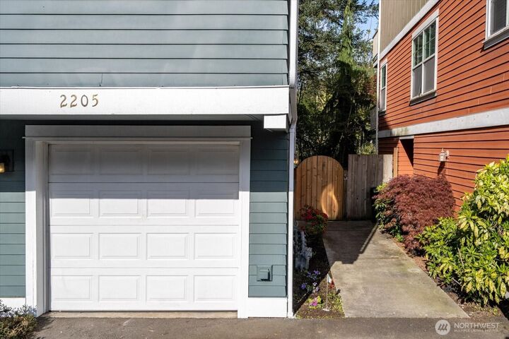 Property Photo:  2205 NE 92nd Street  WA 98115 