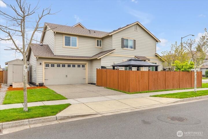 Property Photo:  1008  31st Street NW  WA 98371 
