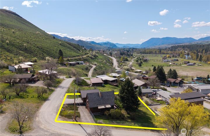 Property Photo:  417  Perry Street  WA 98862 
