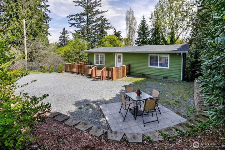 Property Photo:  11122  59th Avenue S  WA 98178 