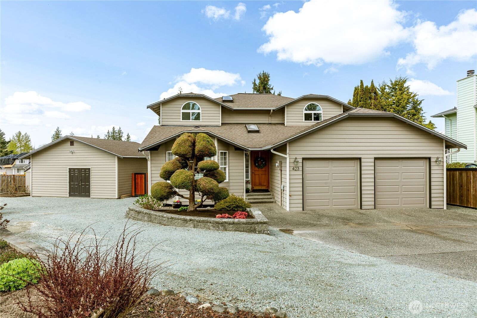 Property Photo:  423 S 32nd Place  WA 98274 