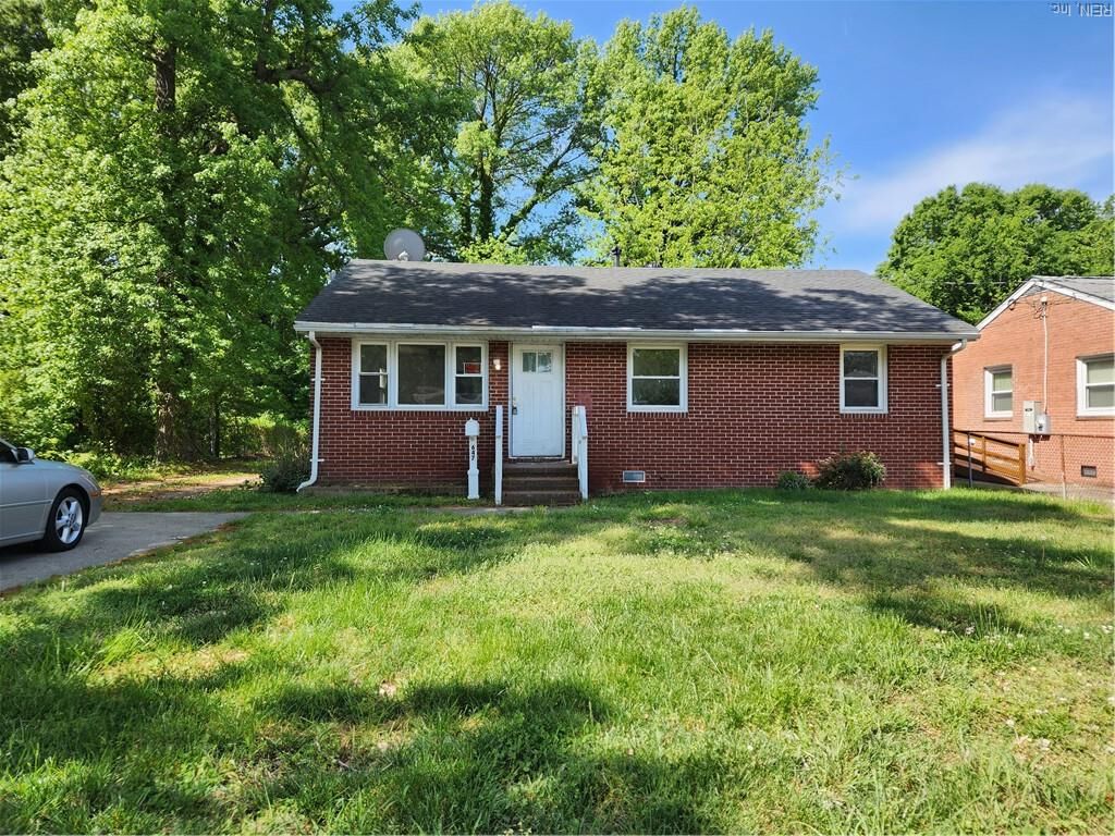 Property Photo:  647 Bell St  VA 23661 