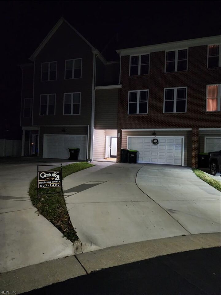 Property Photo:  933 Eastfield Ln  VA 23602 