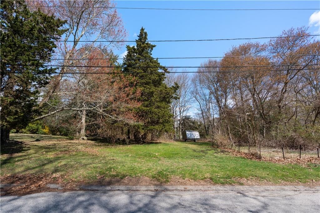 Property Photo:  23 Smith Street  RI 02809 