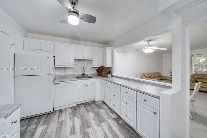 Property Photo:  4770 NW 21st St 208  FL 33313 