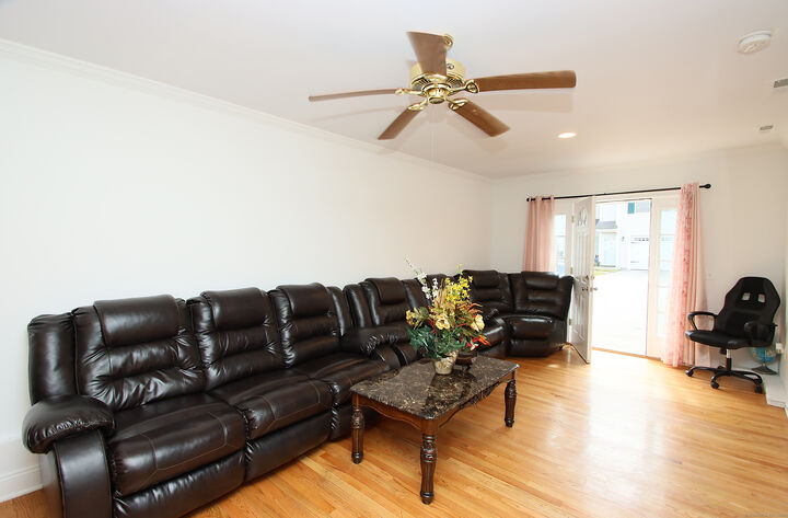 Property Photo:  41 Palmer Street 22  CT 06360 