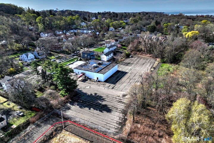 Property Photo:  560 Woodward Avenue  CT 06512 