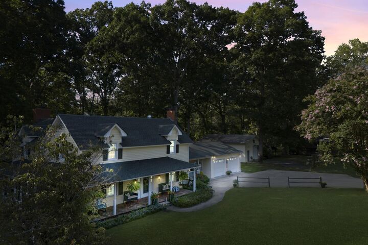 Property Photo:  447 Henderson Road  SC 29323 