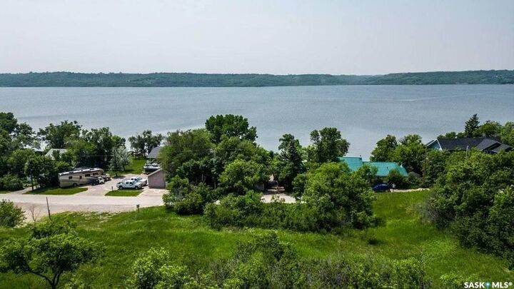 Property Photo:  40 Lakeshore Drive  SK S0G 4L0 