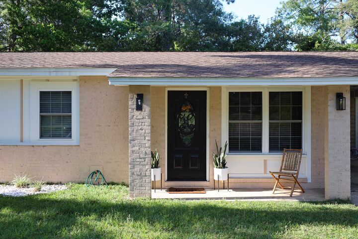 Property Photo:  720 Kendall Drive  FL 32301 