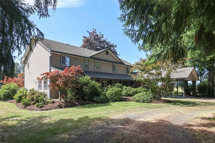 Property Photo: 2332 Endall Rd BC V9J 1G7