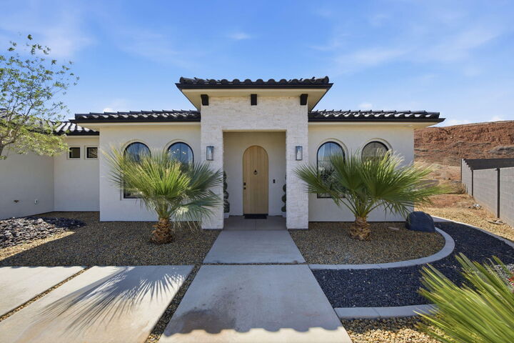 Property Photo:  1683 S Painted Vista Cir  UT 84780 