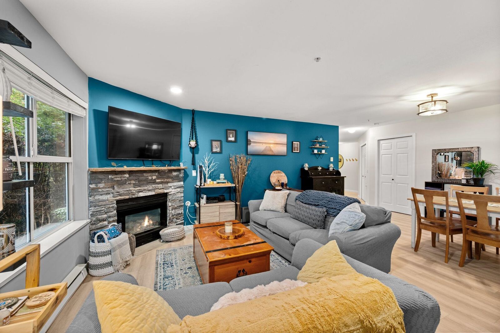 Property Photo: 4758 53 Street 108 BC V4K 2Z1