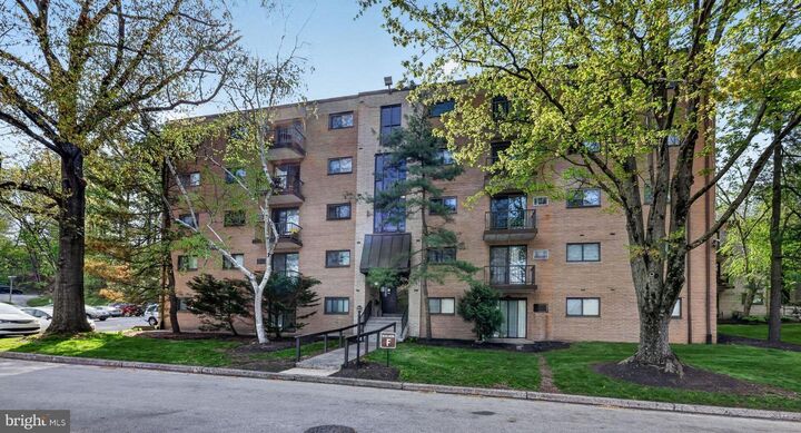 Property Photo:  400 Glendale Road F35  PA 19083 