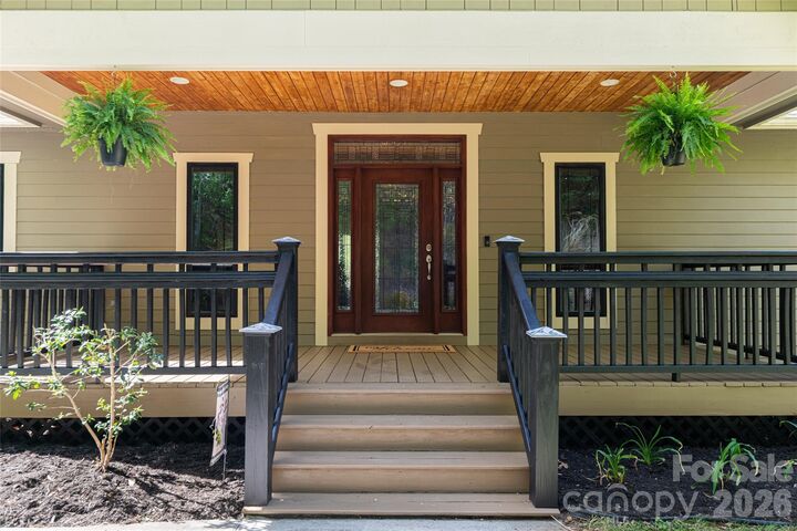Property Photo: 36 Snowshoe Drive NC 28803