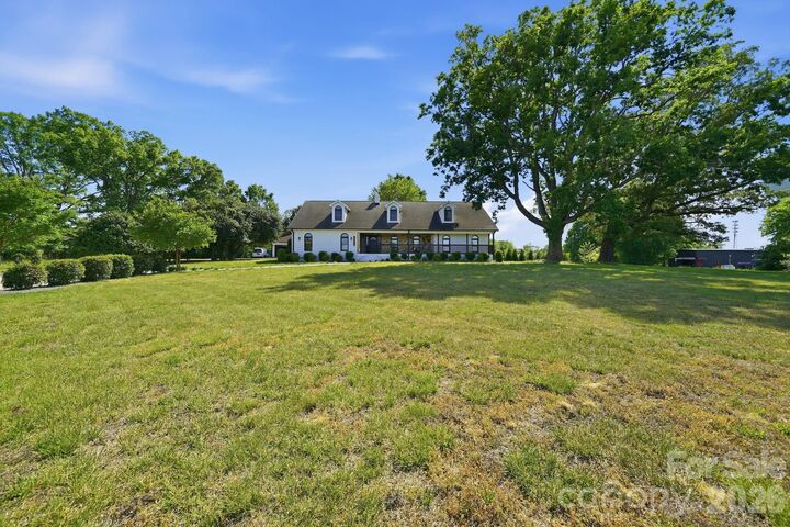 Property Photo:  5009 Hemby Road  NC 28104 