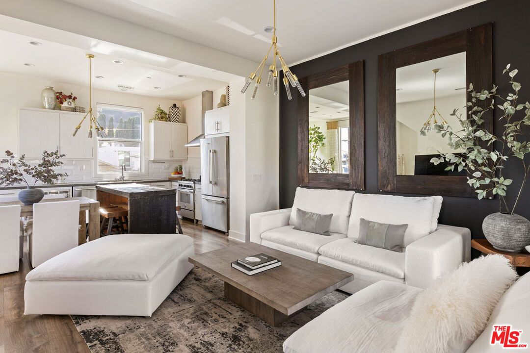 Property Photo:  2217 Branden St  CA 90026 