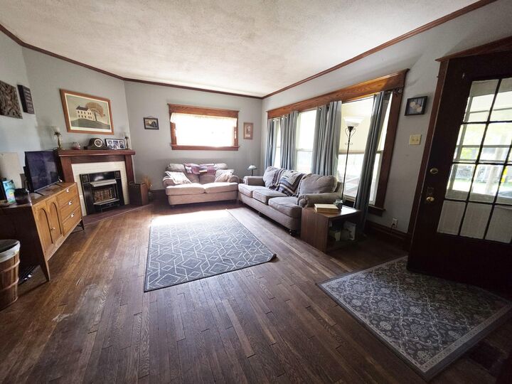 Property Photo:  362 W High Street  OH 43338 