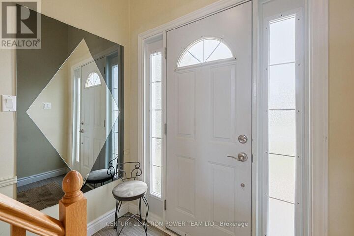 Photo de la propriété:  1535 St. Georges Street  ON K1E 1R1 