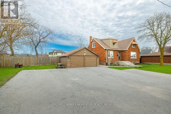 Property Photo: 5110 Stanley Avenue ON L2E 5A2
