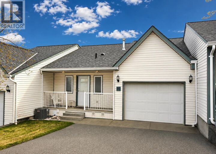 11 Eagle Crescent 10 — photo 1