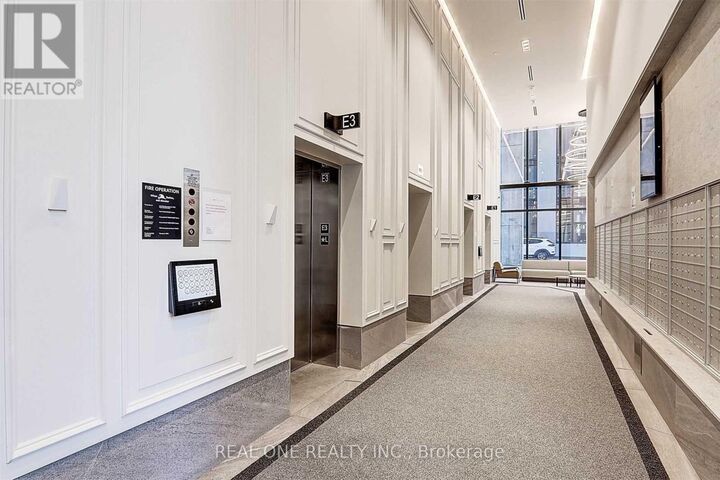 Property Photo:  3 Gloucester Street 514  ON M4Y 0C6 