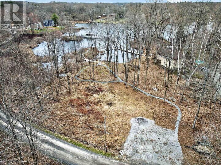 Property Photo:  828 Thomas Road  ON K7L 0G2 