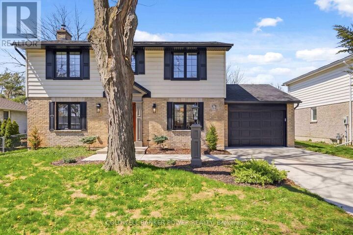 Photo de la propriété:  54 Lloyd Manor Crescent  ON N6H 3Z3 