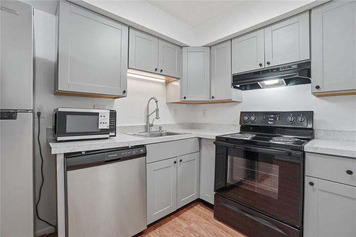 Property Photo:  5655 E Coach Drive H  OH 45440 