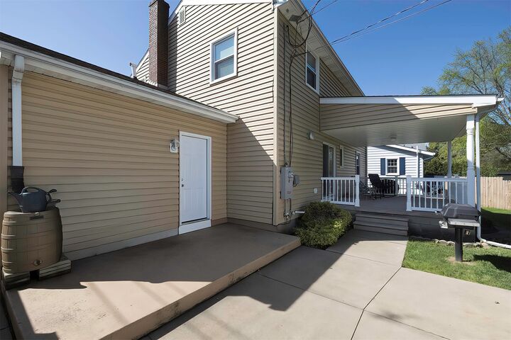 Property Photo:  644 Gold Avenue  PA 16509 