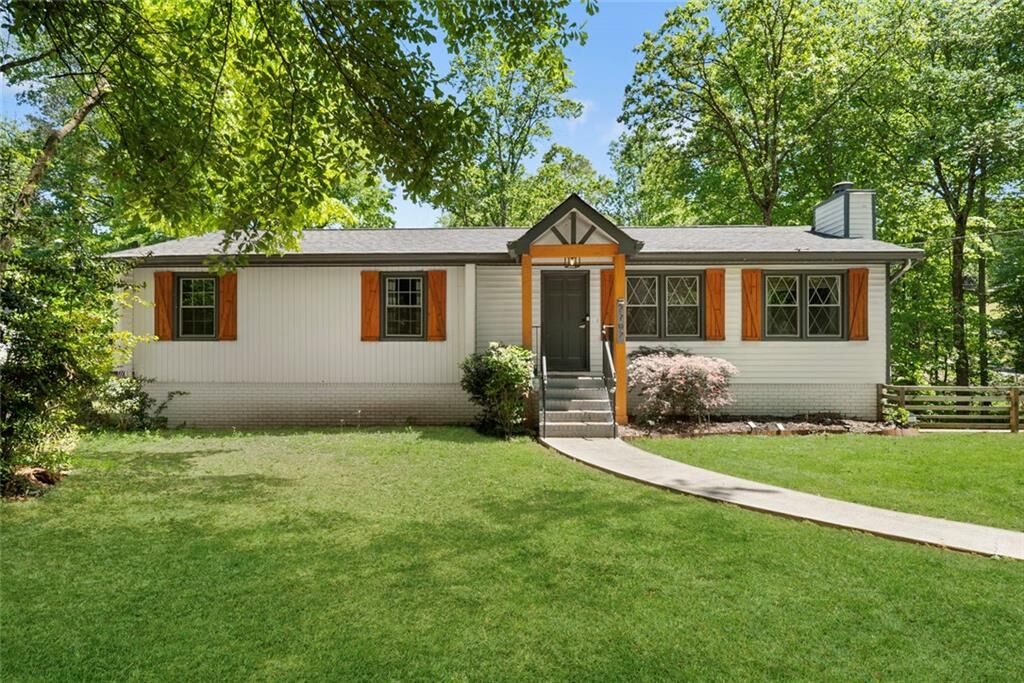 Property Photo:  2702 Davenport Road NW  GA 30096 