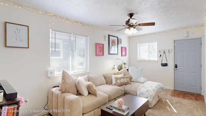 Property Photo:  1516 Knollwood Avenue  MI 48937 