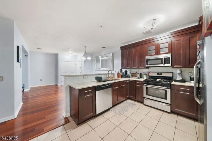 Property Photo: 104 E Elizabeth Ave 310 NJ 07036