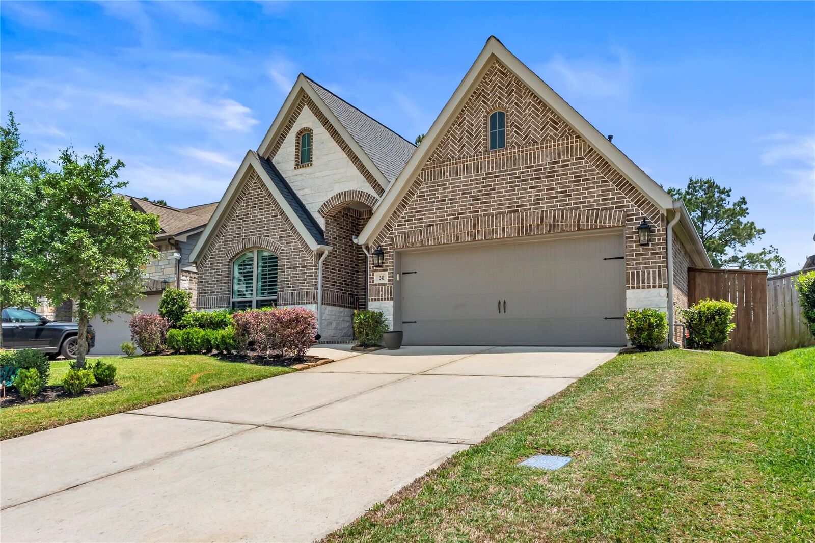 Property Photo:  242 Crest Sights Drive  TX 77316 