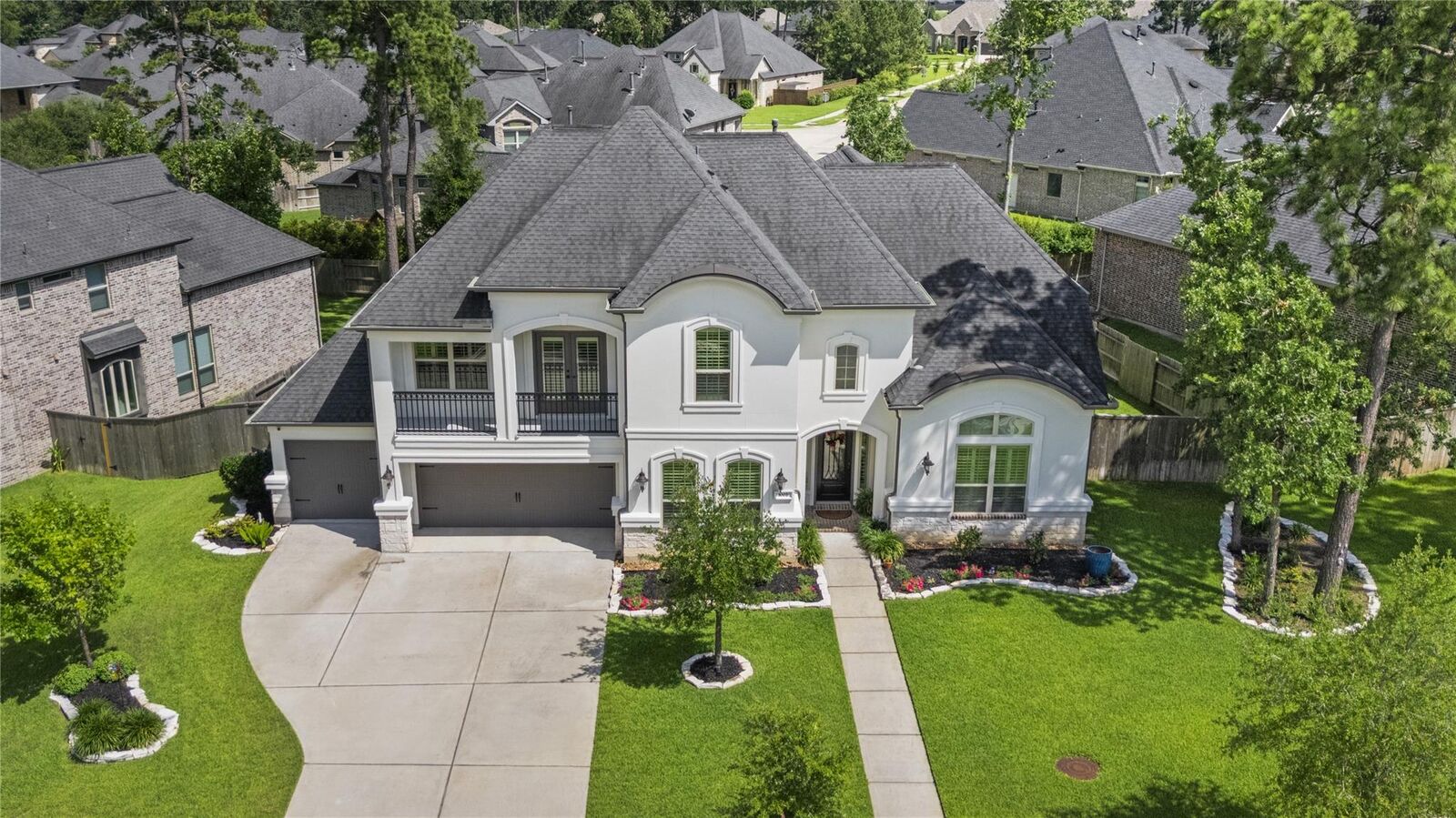 Property Photo:  1002 Pleasant Pines Lane  TX 77362 