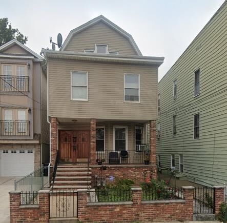 Property Photo:  596 Adams Ave #1  NJ 07201 