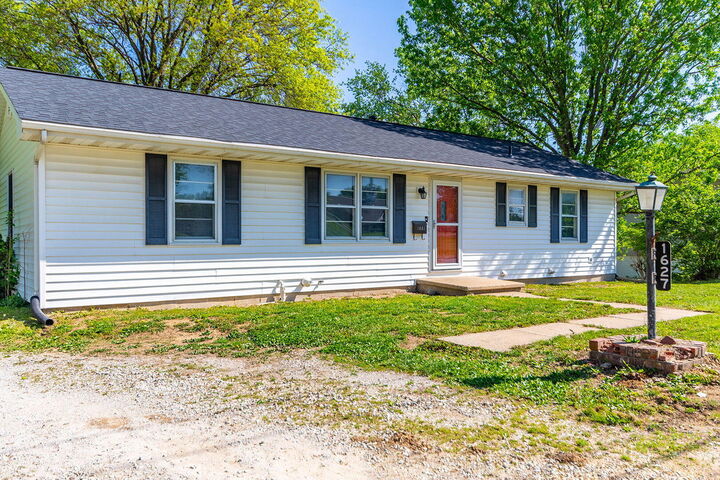 Property Photo:  1627 W Curtis Street  MO 65265 