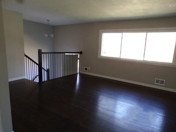 Property Photo:  908 SW 14th Street Terrace  MO 64015 