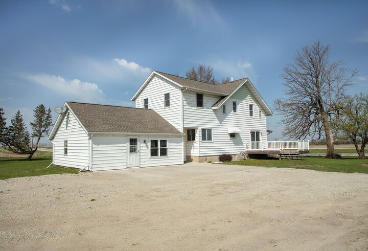 Property Photo:  1614 Badger Ave  IA 50666 