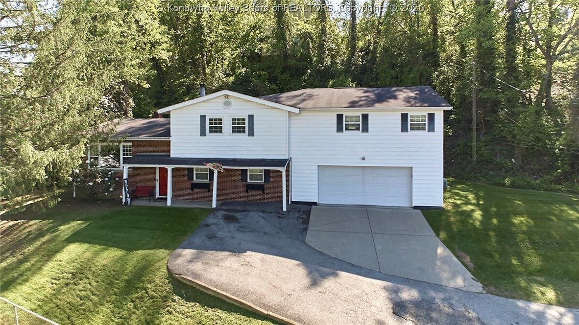 Property Photo:  212 Branchfield Drive  WV 25314 