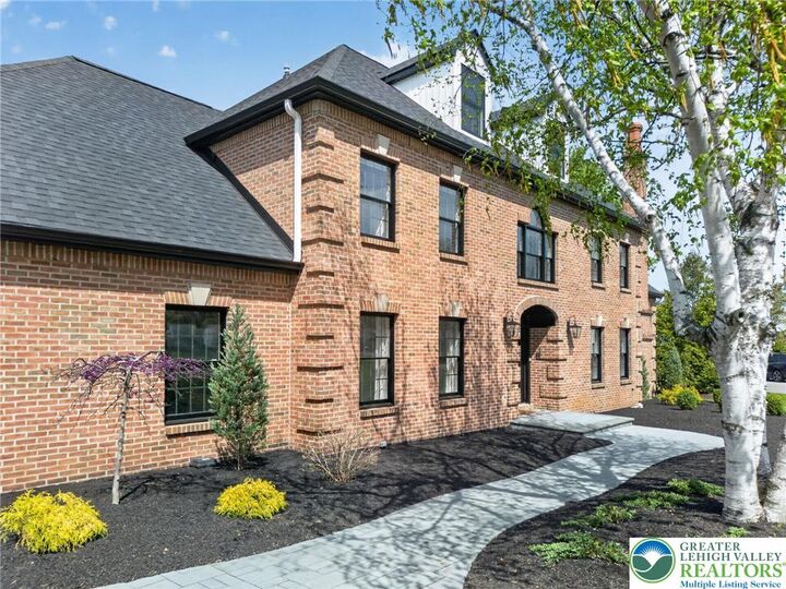 Property Photo: 2240 Greenwood Road PA 18103
