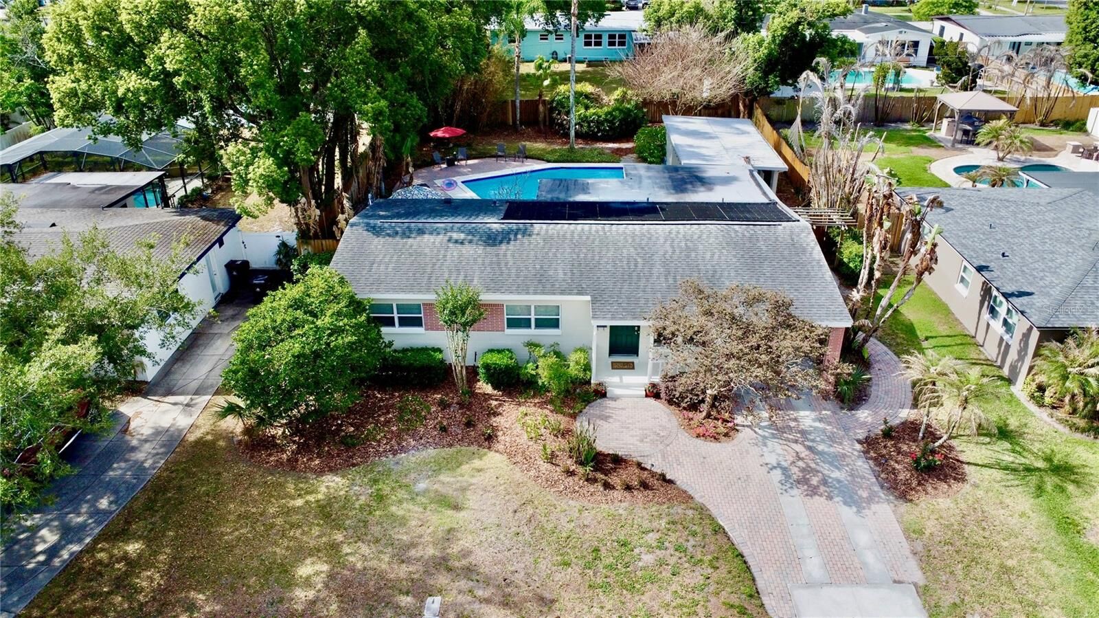 Property Photo:  2810 Nancy Street  FL 32806 