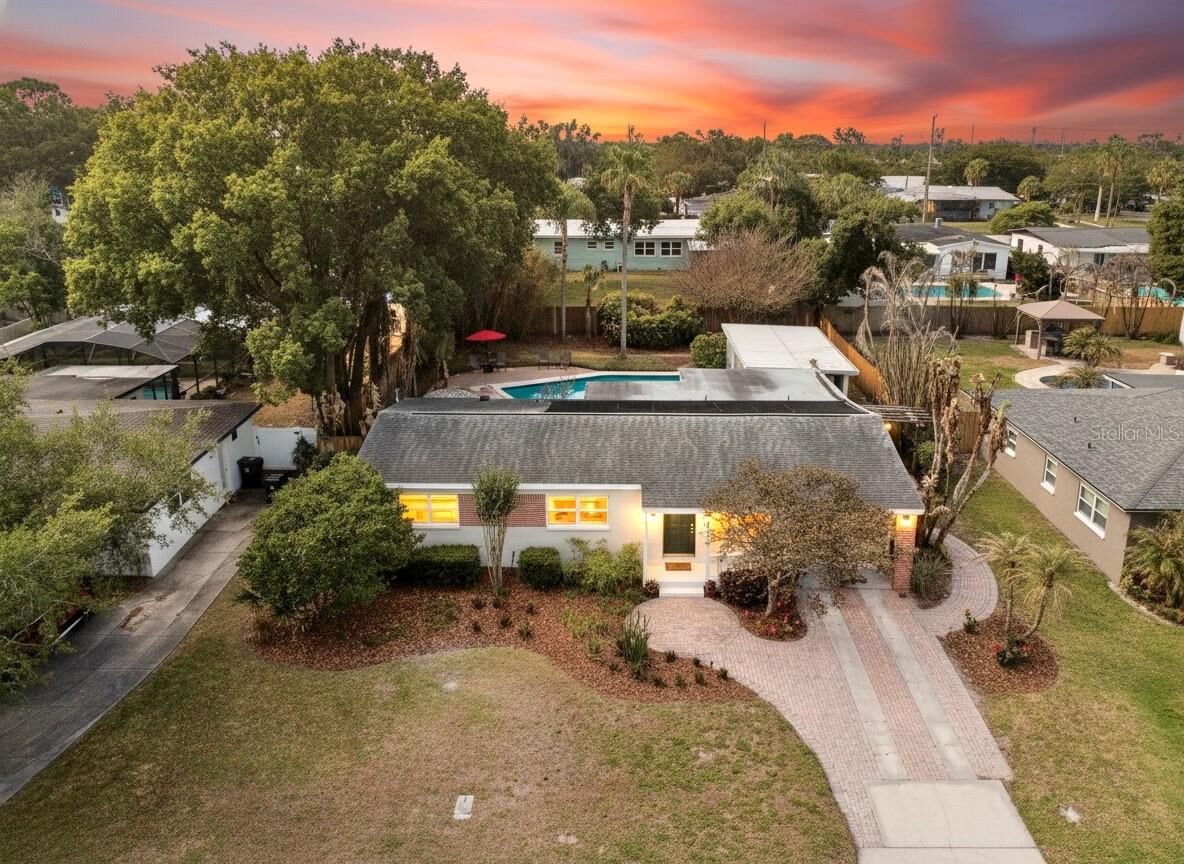Property Photo:  2810 Nancy Street  FL 32806 