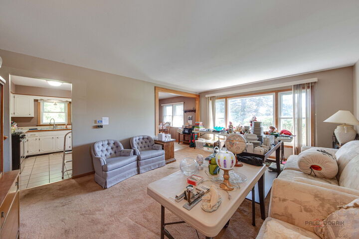 Property Photo:  338 Ash Avenue  IL 60191 